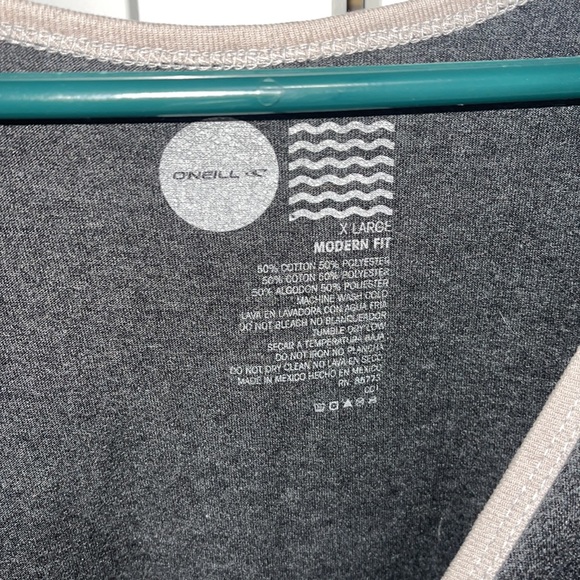 good condition muscle shirt - Picture 3 of 4